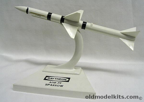 Precise Raytheon AIM-7F Sparrow Air-to-Air Missile plastic model kit